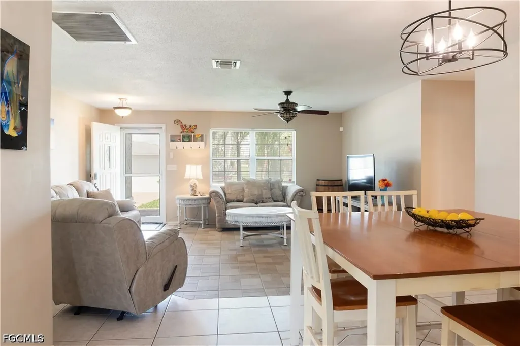 1906 SE 26th Street Cape Coral FL 33904