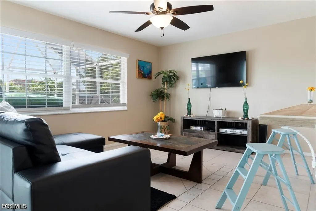 1906 SE 26th Street Cape Coral FL 33904