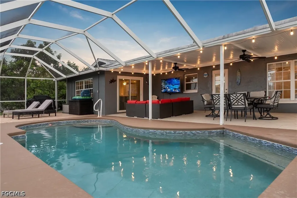 1906 SE 26th Street Cape Coral FL 33904