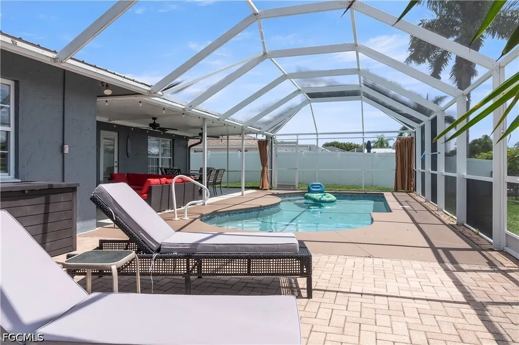 1906 SE 26th Street Cape Coral FL 33904