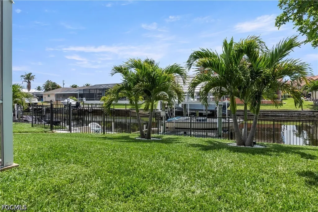 1906 SE 26th Street Cape Coral FL 33904