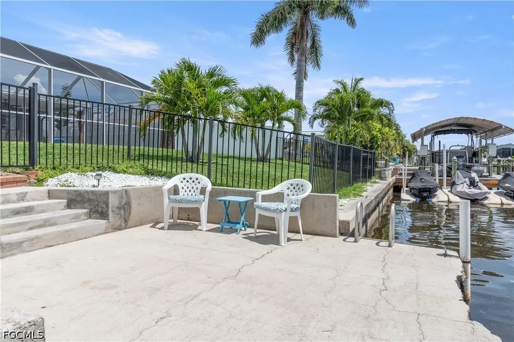 1906 SE 26th Street Cape Coral FL 33904