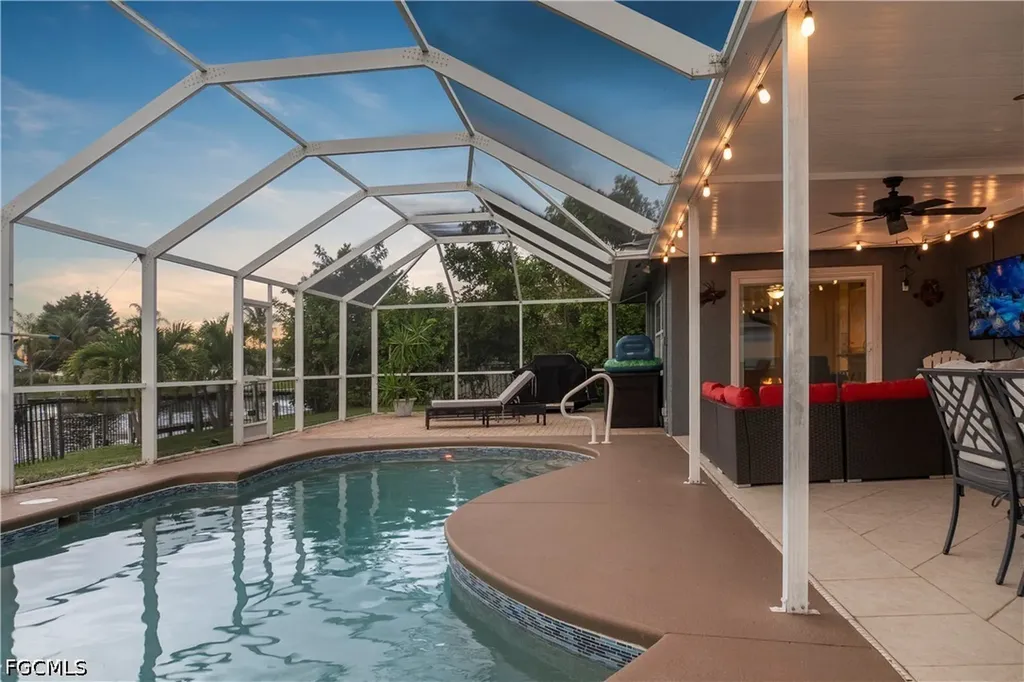 1906 SE 26th Street Cape Coral FL 33904