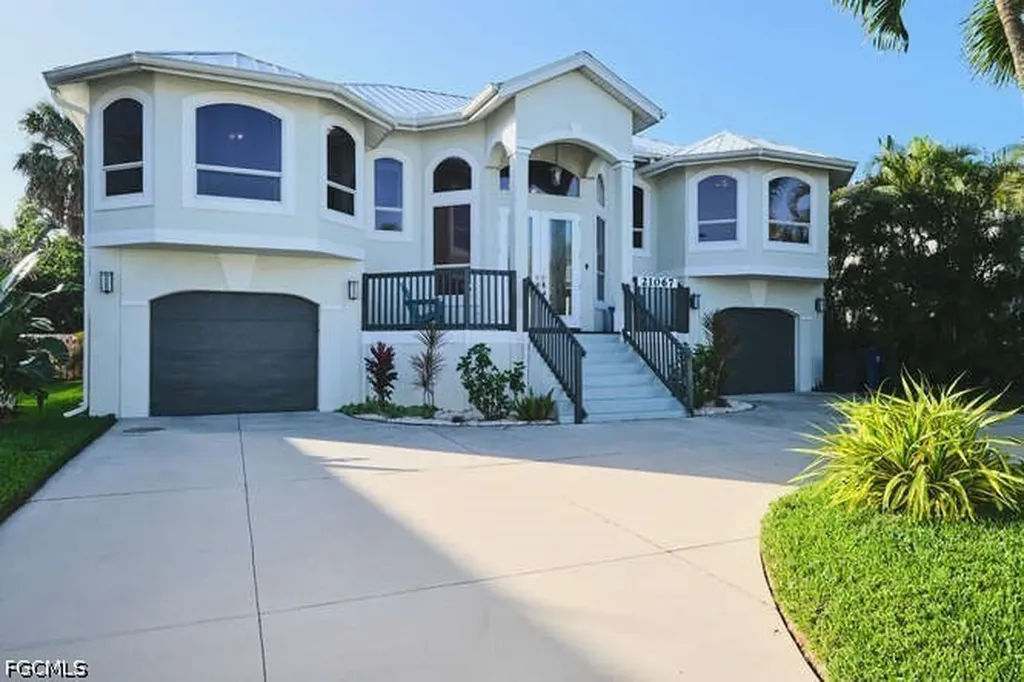 Fort Myers Beach FL, 21067 Saint Peters Drive