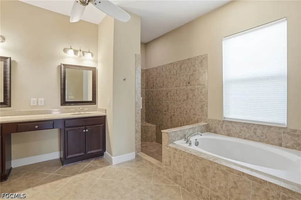 5672 Whispering Willow Way Fort Myers FL 33908
