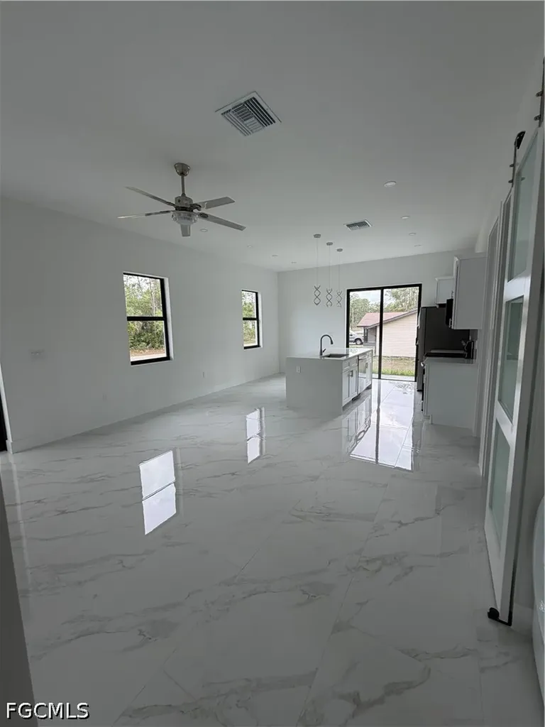 1607 E 14th Street Lehigh Acres FL 33972