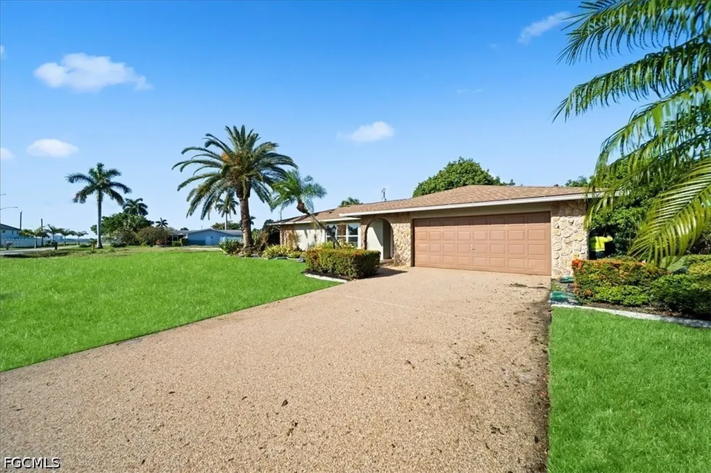 4920 Nassau Court Cape Coral FL 33904