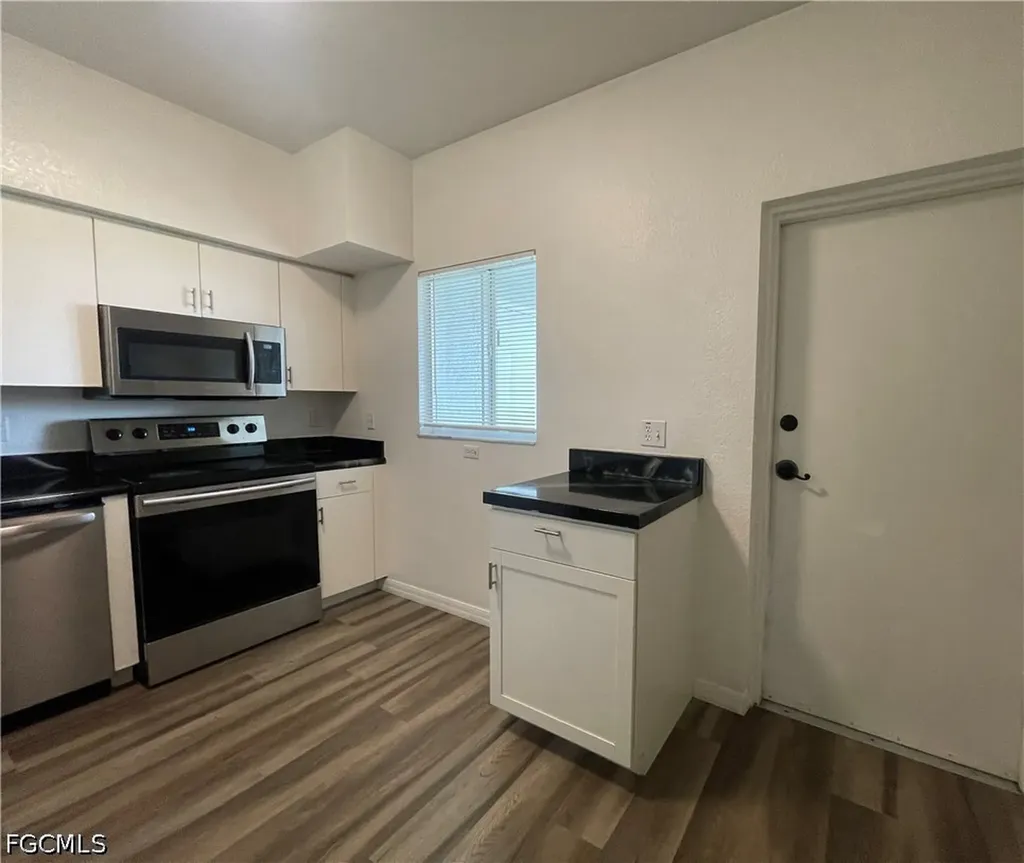 8555 Bernwood Cove Loop Fort Myers FL 33966