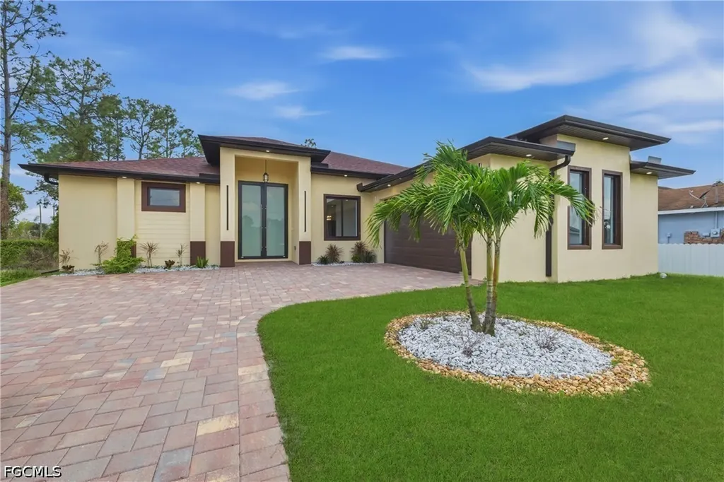 2809 7th Street SW Lehigh Acres FL 33976