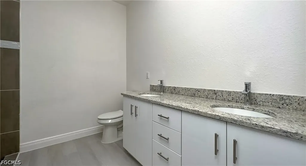 9020 Green Circle Labelle FL 33935