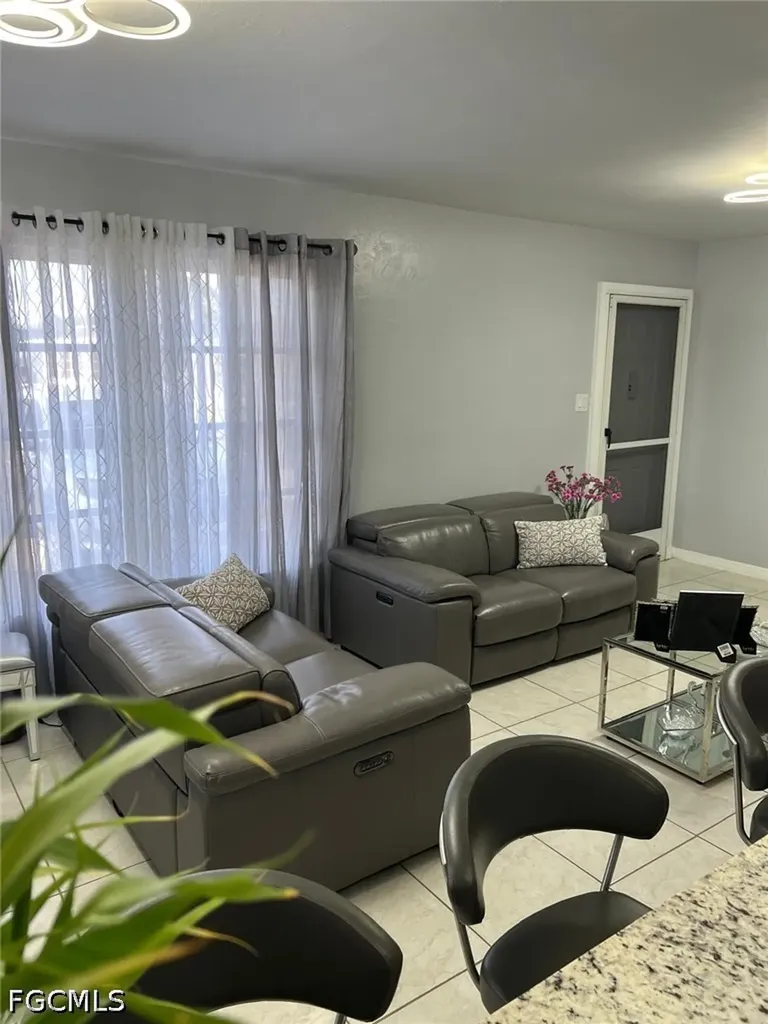 18 Hamlin Court Lehigh Acres FL 33936