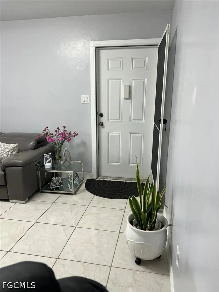 18 Hamlin Court Lehigh Acres FL 33936