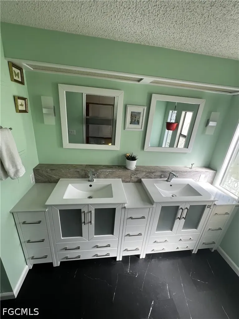 19795 Frenchmans Court North Fort Myers FL 33903