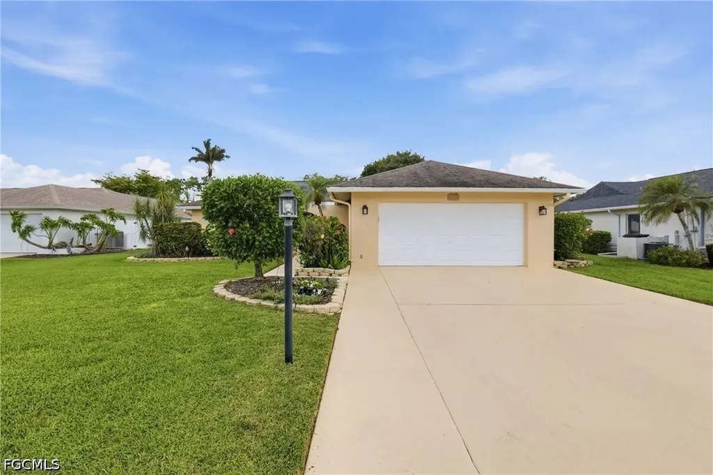 1579 Sautern Drive Fort Myers FL 33919