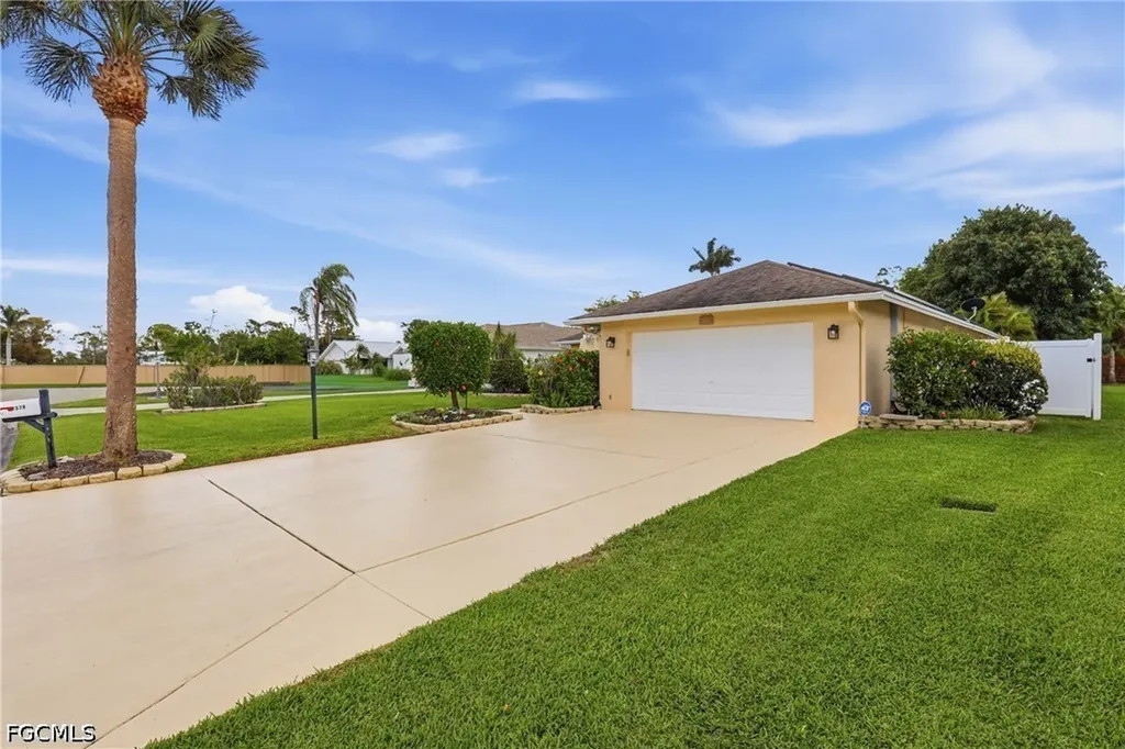 1579 Sautern Drive Fort Myers FL 33919
