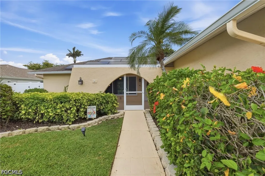 1579 Sautern Drive Fort Myers FL 33919