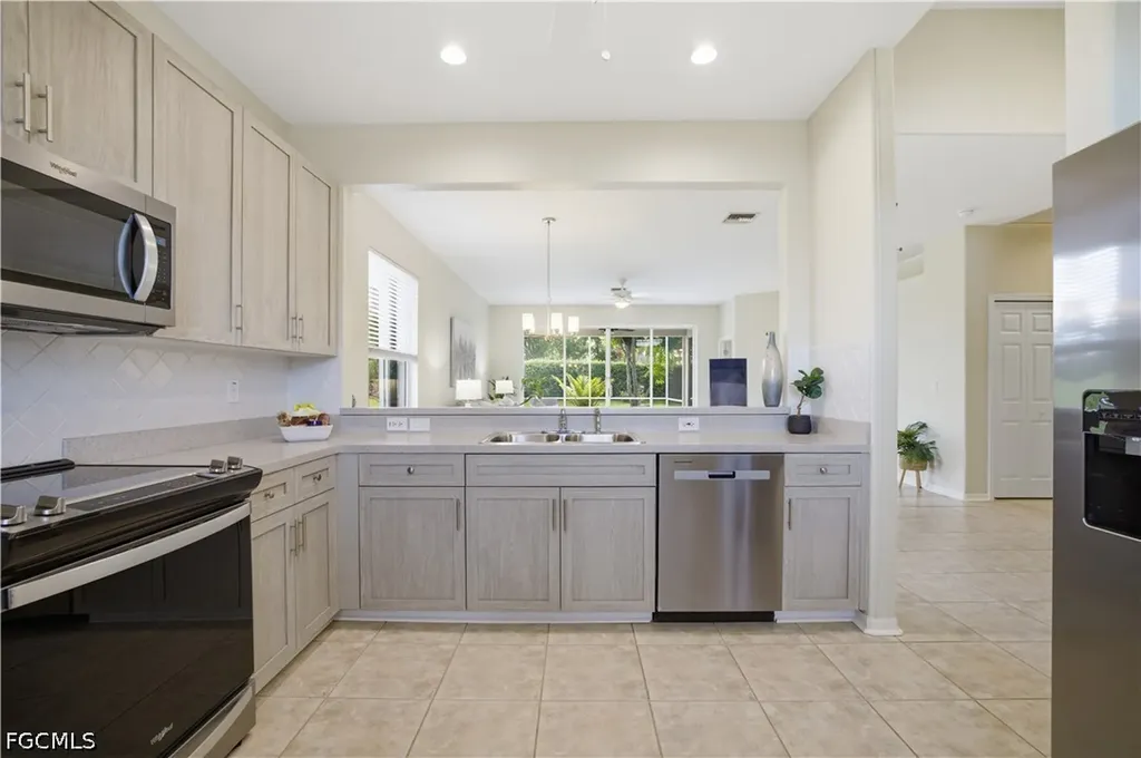 11334 Lakeland Circle Fort Myers FL 33913