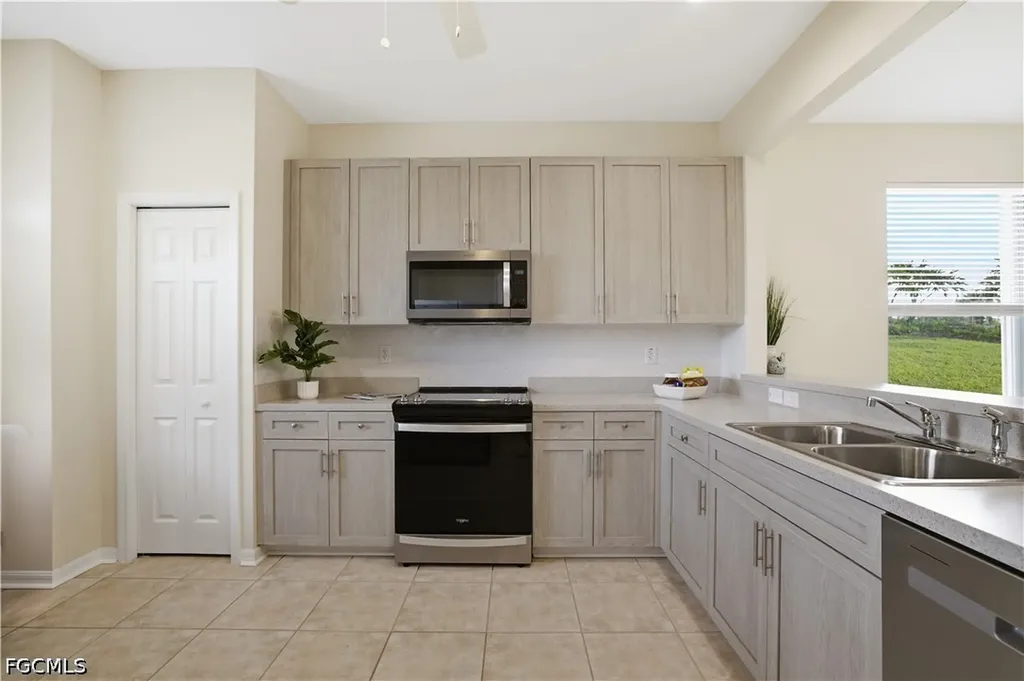 11334 Lakeland Circle Fort Myers FL 33913