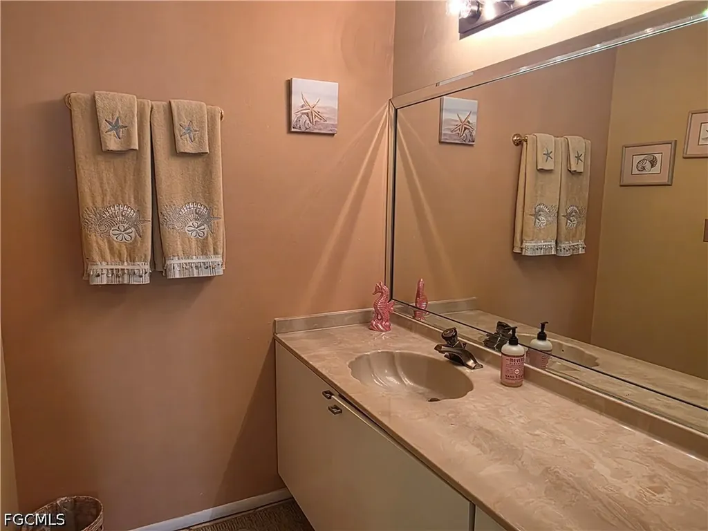 7105 Quail Run Court W Fort Myers FL 33908