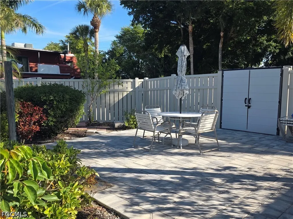 7105 Quail Run Court W Fort Myers FL 33908