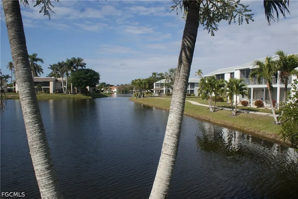 7105 Quail Run Court W Fort Myers FL 33908