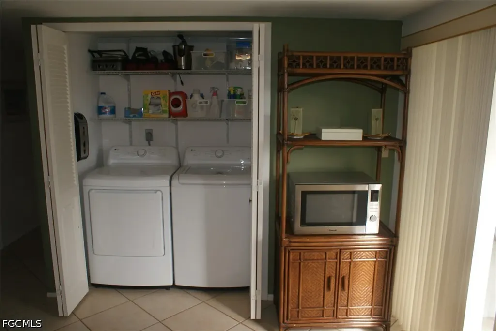 7105 Quail Run Court W Fort Myers FL 33908