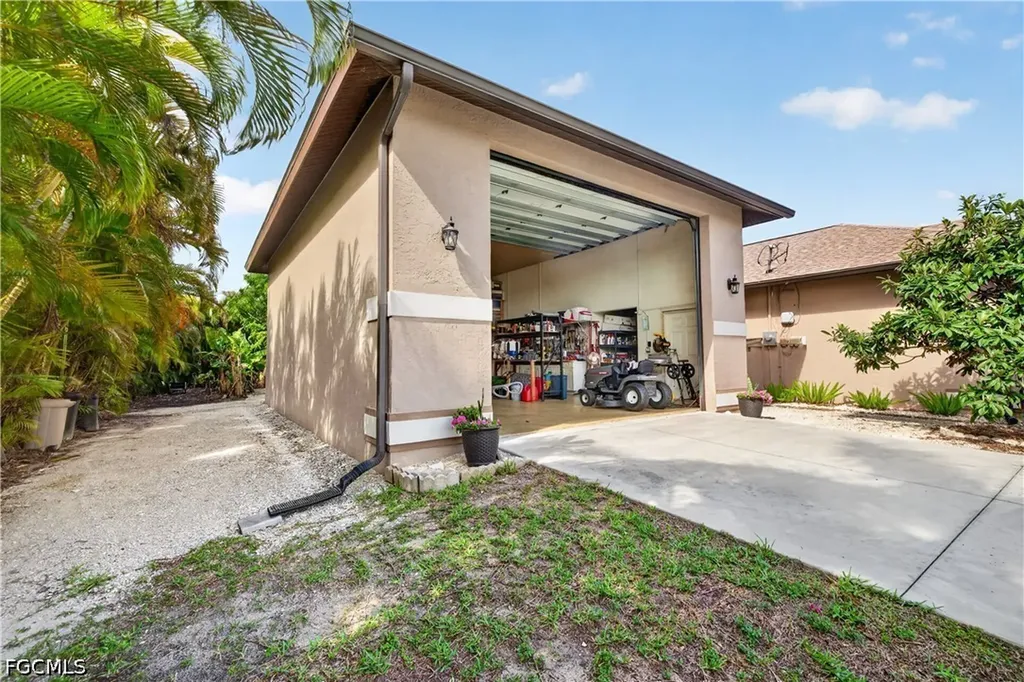 3605 SW 5th Street Cape Coral FL 33991
