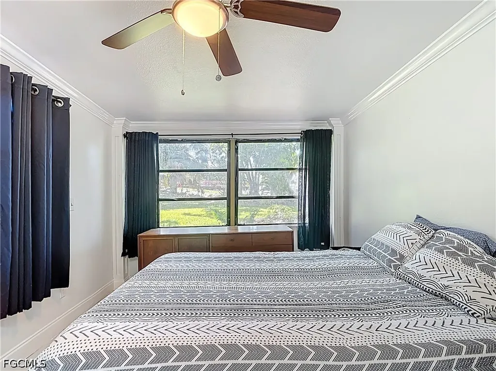 4293 Island Circle Fort Myers FL 33919