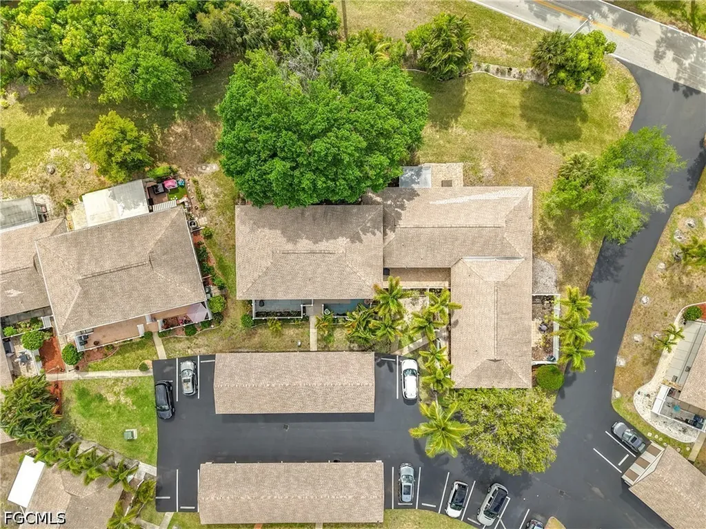 4293 Island Circle Fort Myers FL 33919