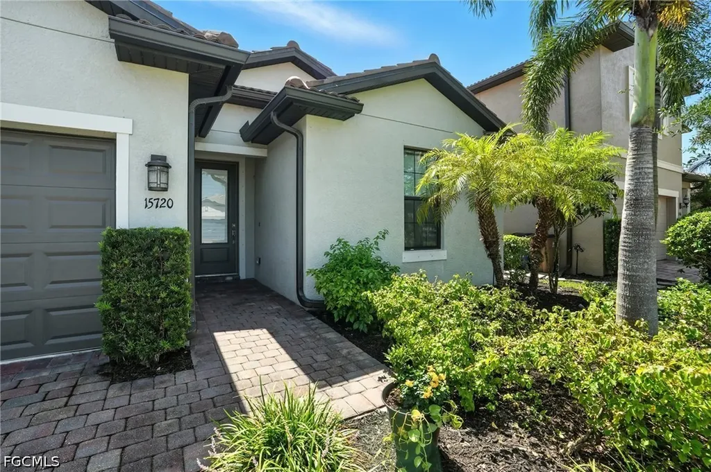 15720 Angelica Drive Alva FL 33920