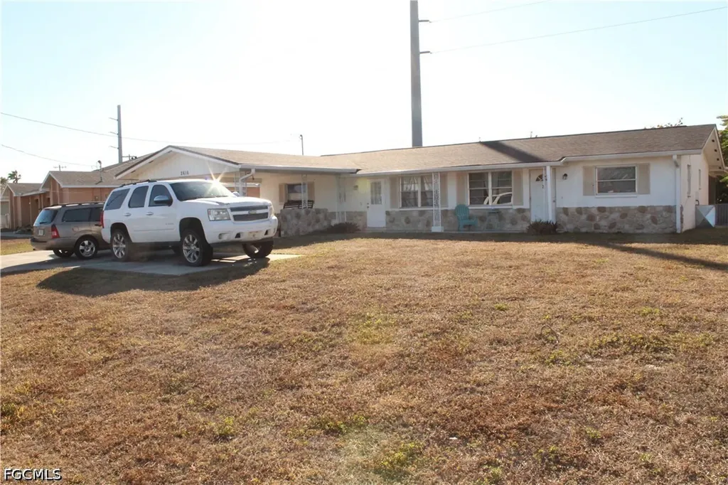 2616 SE 16th Place Cape Coral FL 33904