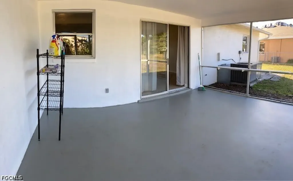 2616 SE 16th Place Cape Coral FL 33904