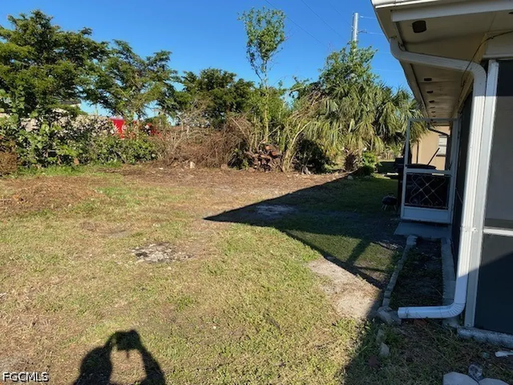 2616 SE 16th Place Cape Coral FL 33904