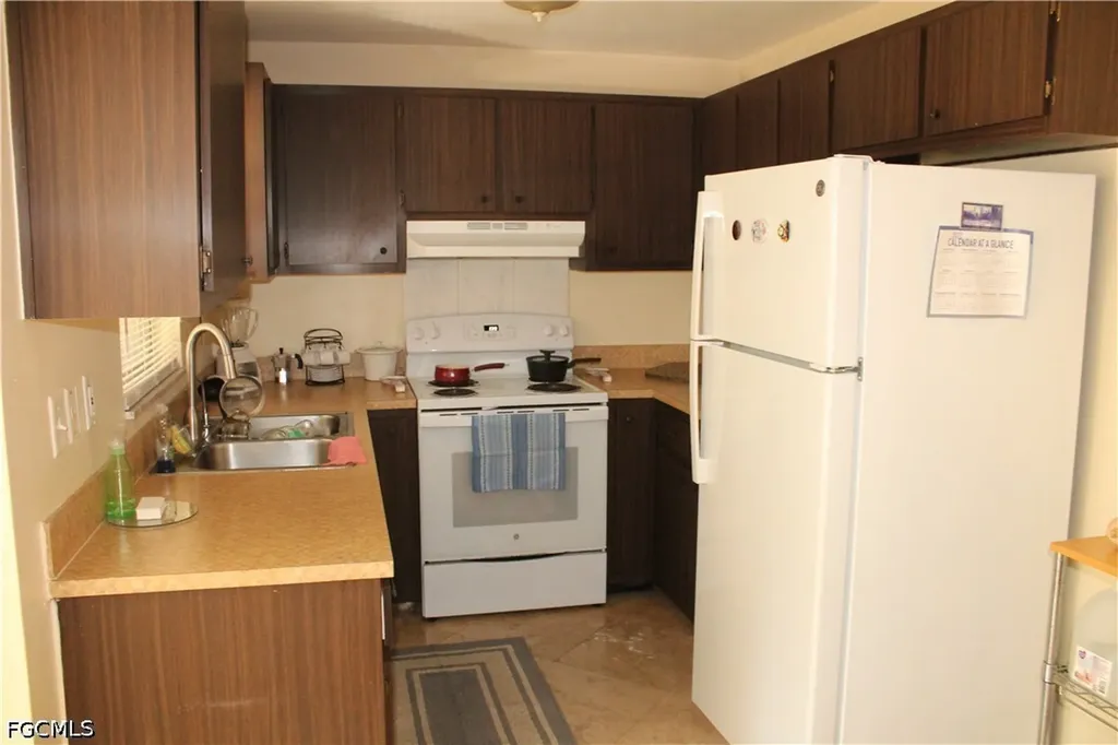 2616 SE 16th Place Cape Coral FL 33904