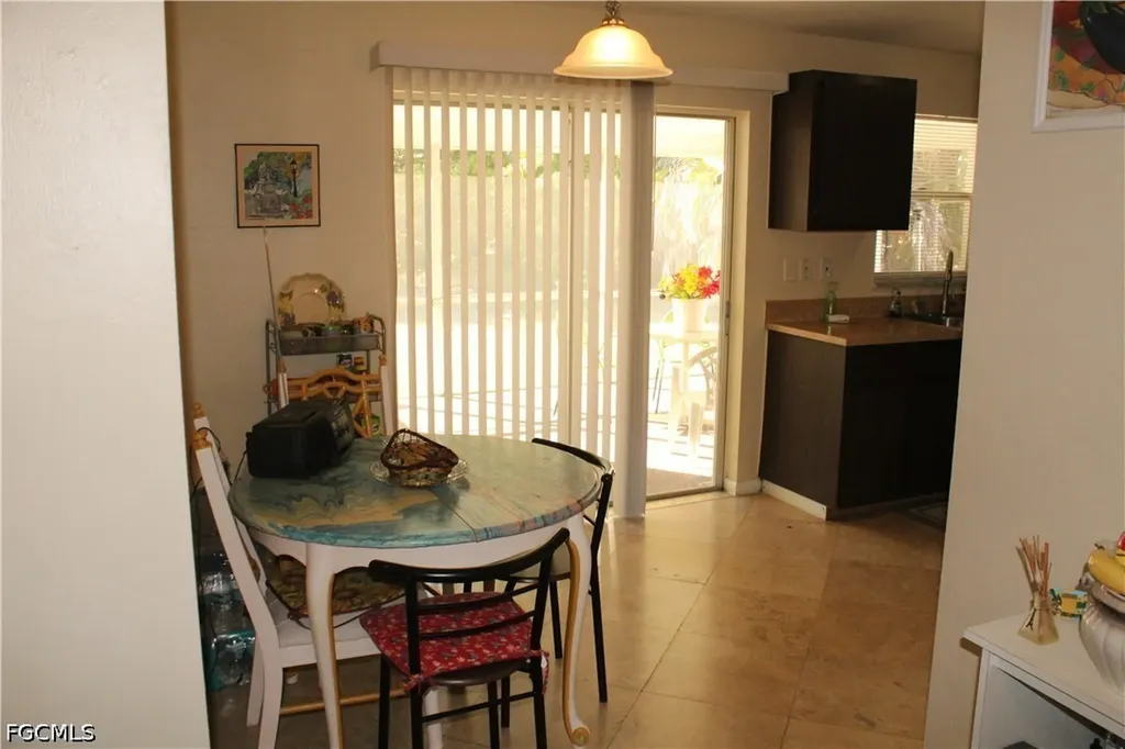 2616 SE 16th Place Cape Coral FL 33904