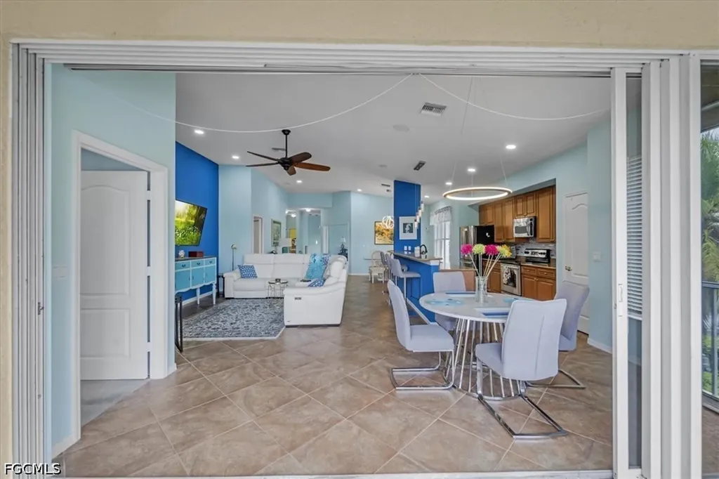 3160 Sea Trawler Bend North Fort Myers FL 33903