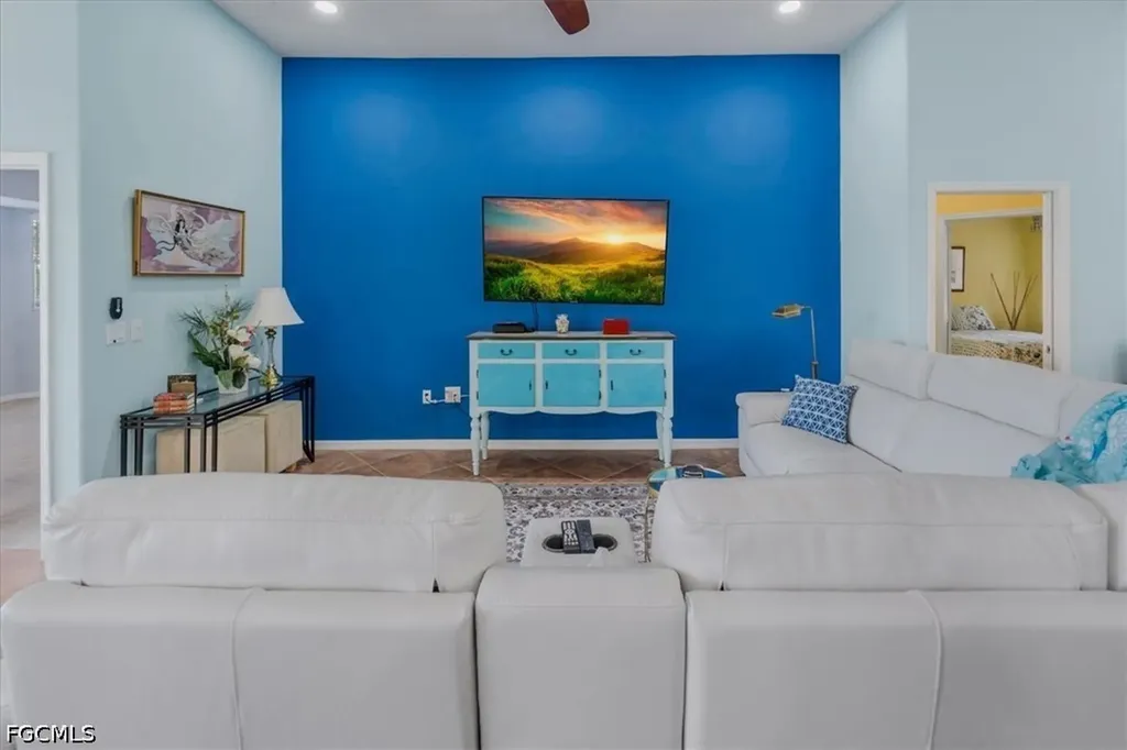 3160 Sea Trawler Bend North Fort Myers FL 33903