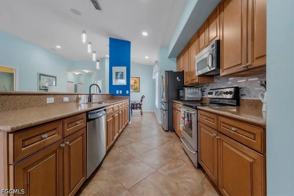 3160 Sea Trawler Bend North Fort Myers FL 33903