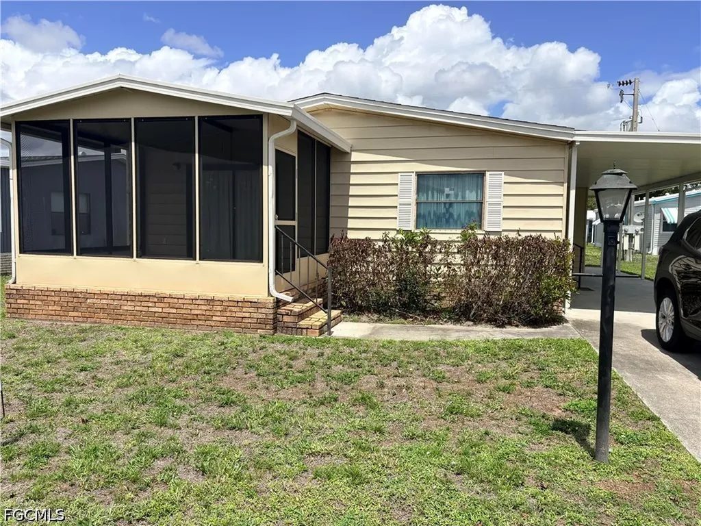 3053 Artesian Lane North Fort Myers FL 33917