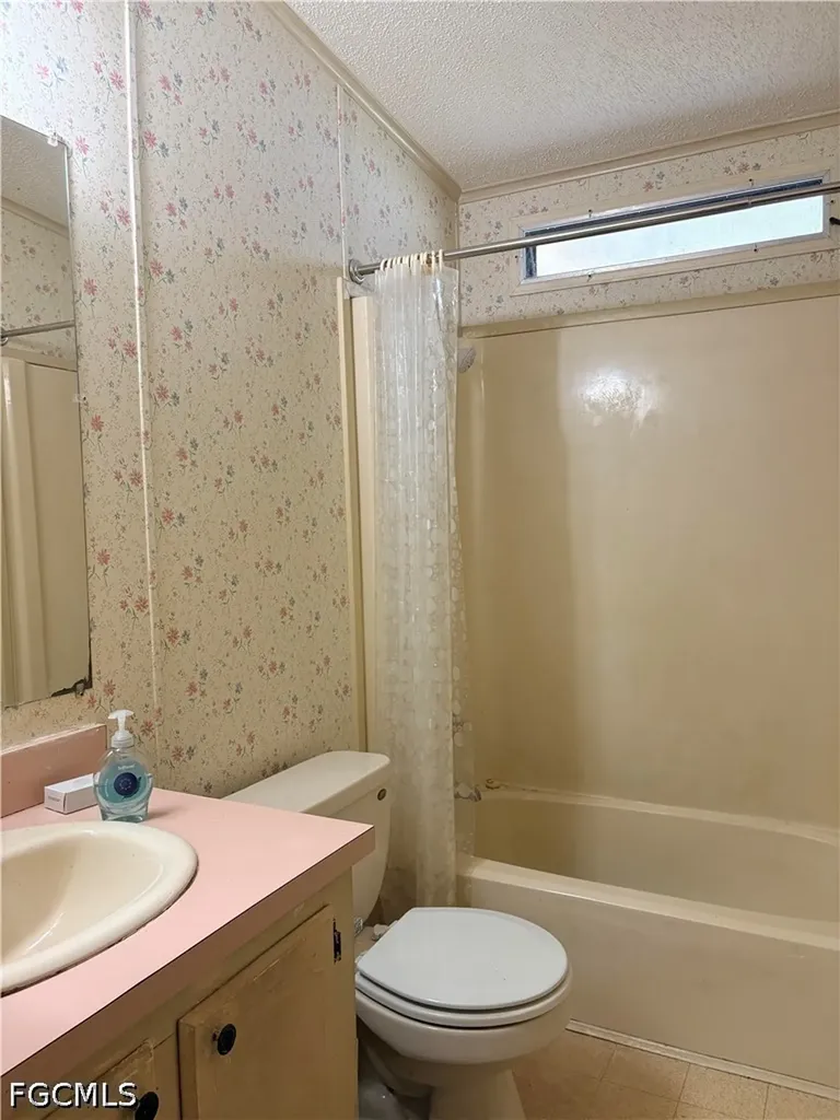 3053 Artesian Lane North Fort Myers FL 33917