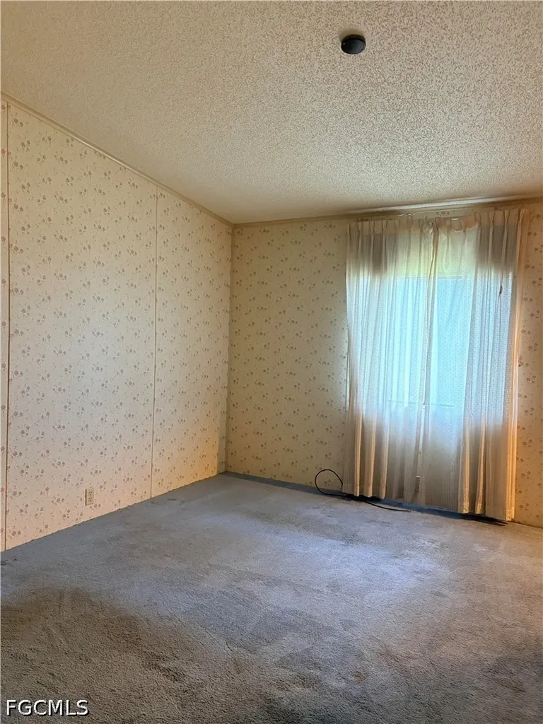 3053 Artesian Lane North Fort Myers FL 33917