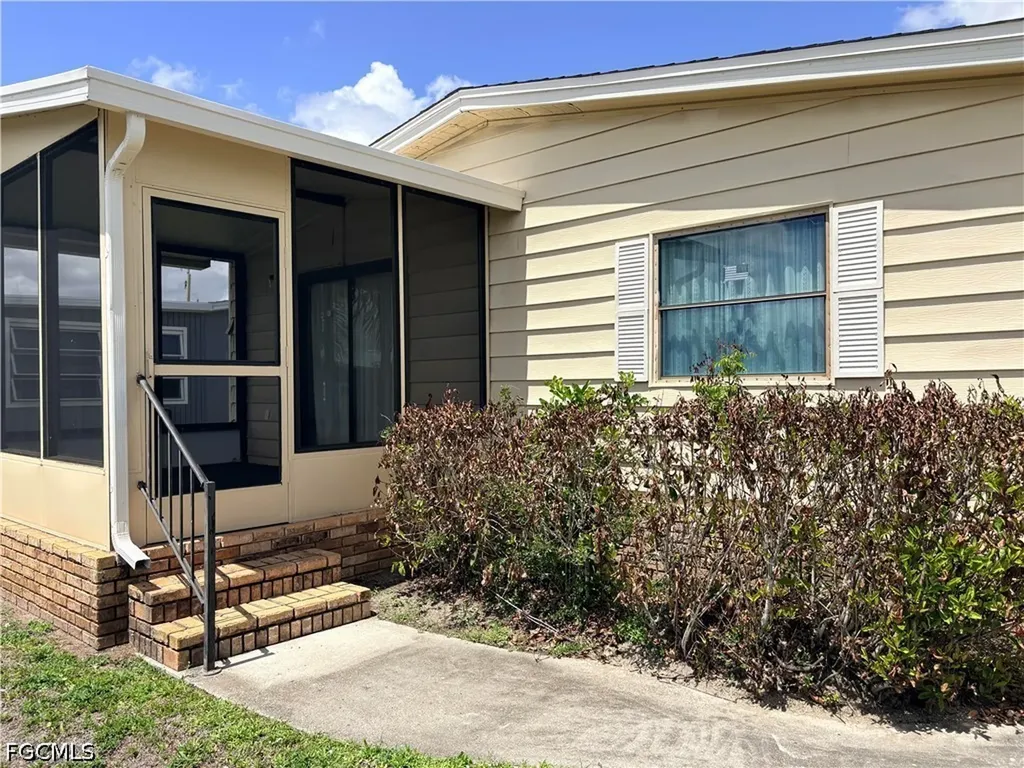 3053 Artesian Lane North Fort Myers FL 33917