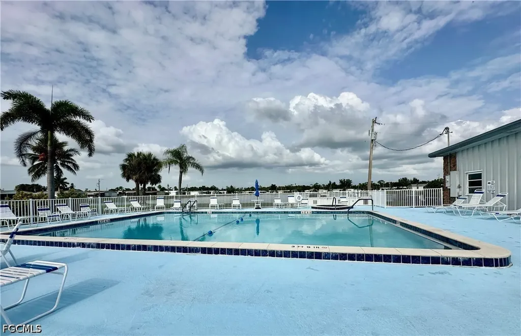3053 Artesian Lane North Fort Myers FL 33917