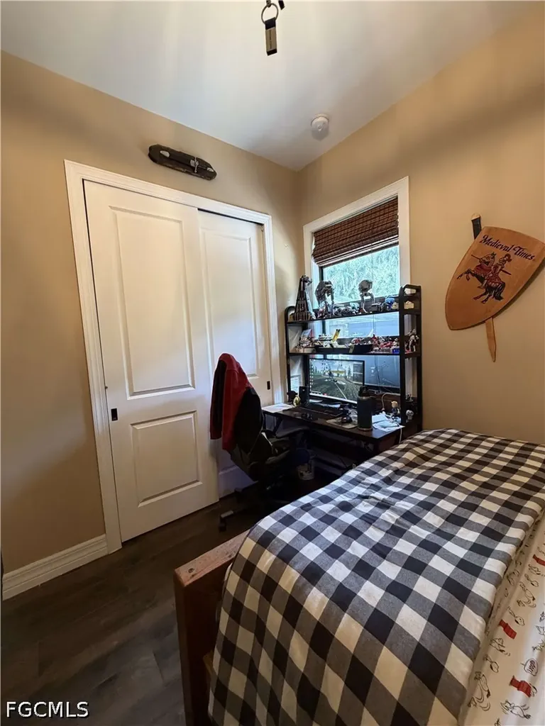 190 2nd Street SE Naples FL 34117