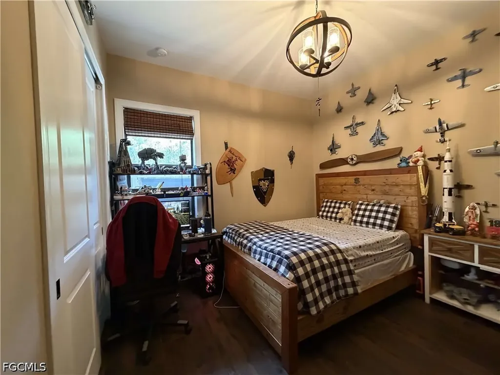 190 2nd Street SE Naples FL 34117