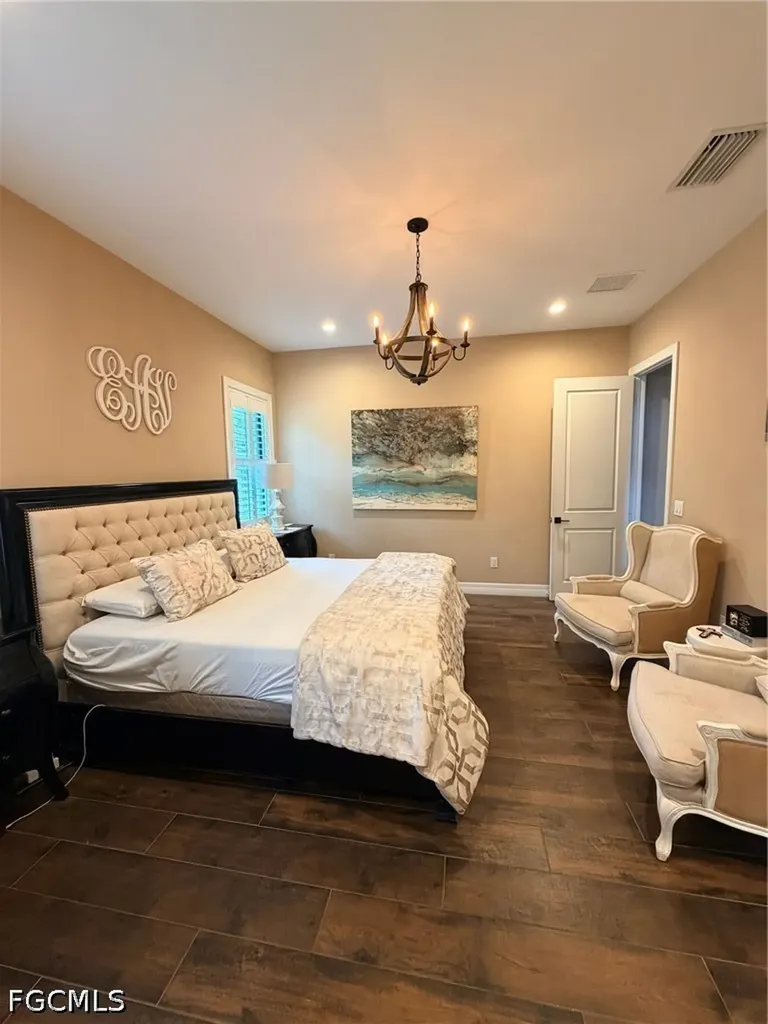 190 2nd Street SE Naples FL 34117