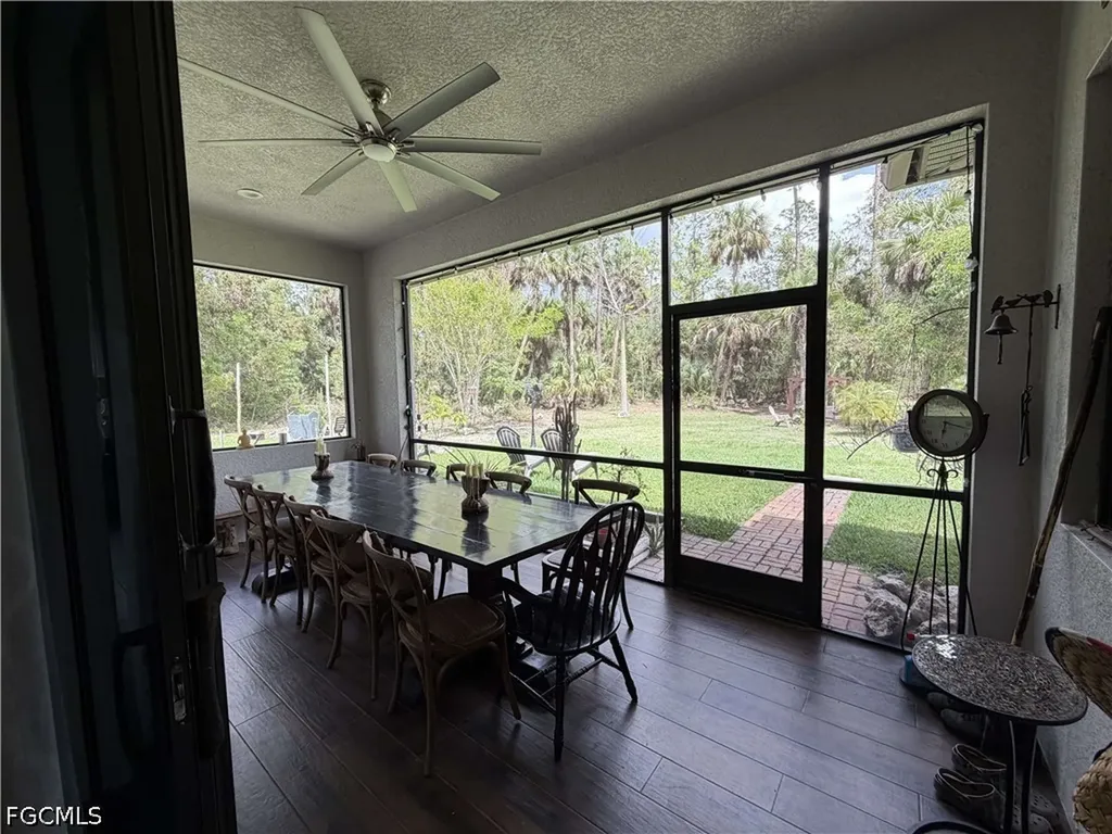 190 2nd Street SE Naples FL 34117