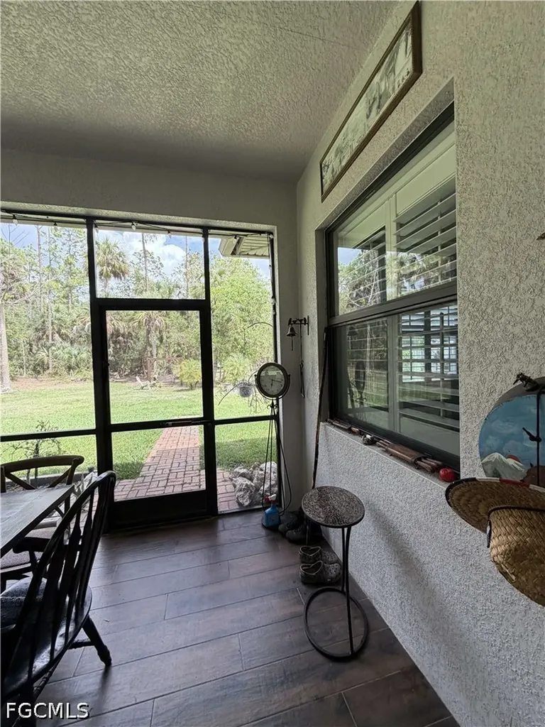 190 2nd Street SE Naples FL 34117