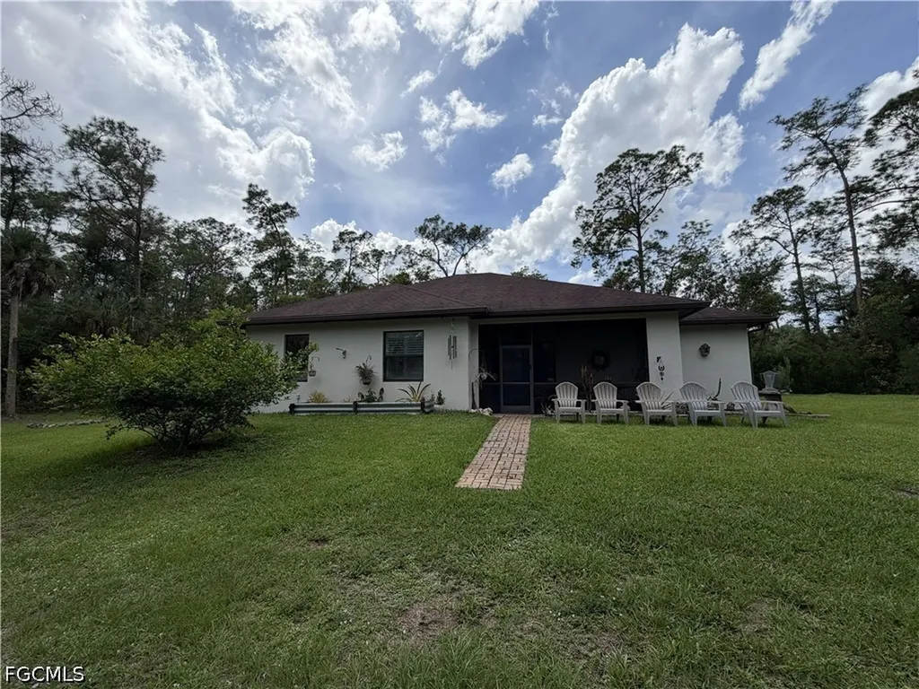 190 2nd Street SE Naples FL 34117