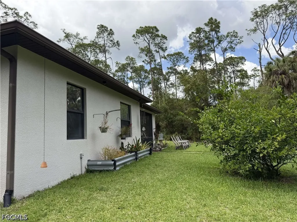 190 2nd Street SE Naples FL 34117